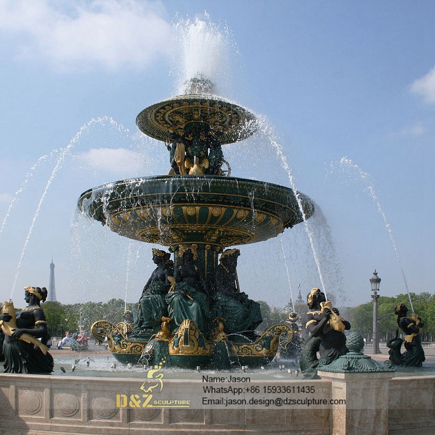 Outdoor bronze fountain