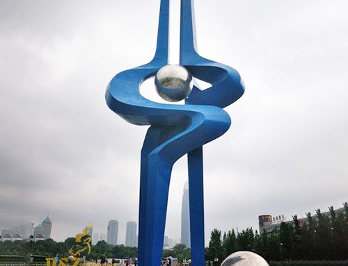 abstract blue sculpture of stainless steel for city