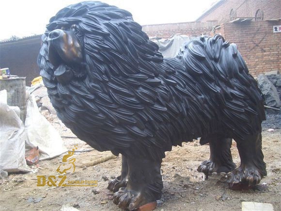 Tibetan mastiff statue