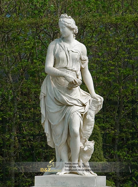 Large park women sculpture