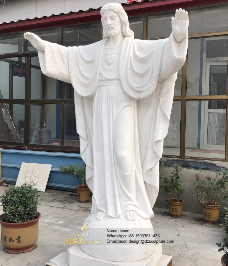 Jesus Open Arms statue