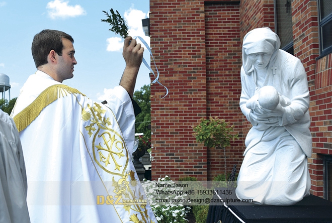 Mother Teresa FrSimon Blessing statue