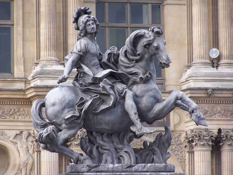 Louis XIV decorative sculpture