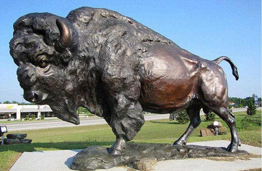 prairie bison statue sculpture