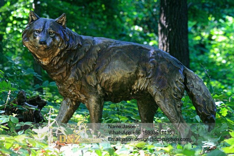 Life Size Bronze Wolf Sculpture Park, Large Outdoor Wolf Statues